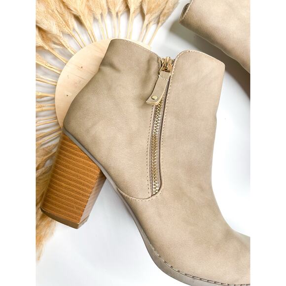 Diba Leather Ankle Boots Size 8.5 Tan Heeled Double Zip Western - Picture 3 of 8